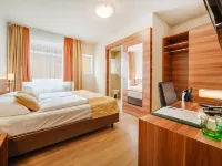 أستوريا سالزبورج Hotels near ماكسغلان