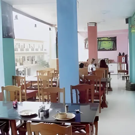 Hotel Oasis