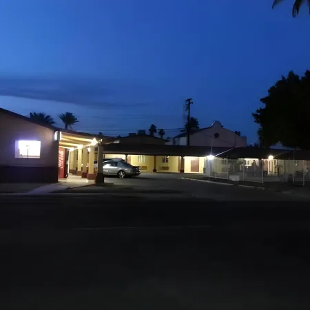 California Suites Motel Отели в г. Калексико