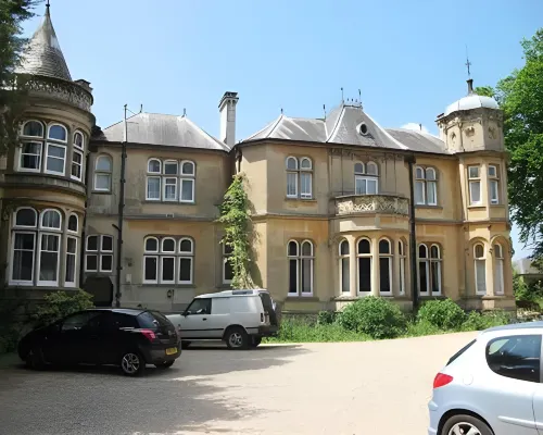 Fieldways Hotels in Trowbridge