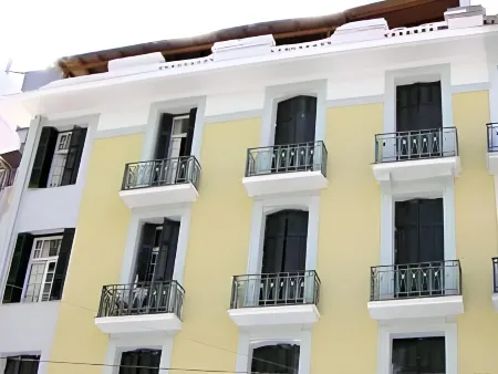 Zeus Hostel Отели рядом с достопримечательностью «Храм Гефеста»