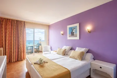 BJ Playa Blanca Hotels in S'Illot