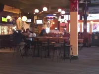 The Cambie Hostel Gastown - ที่มีบาร์