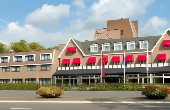 阿培爾頓羅宮堡壘酒店