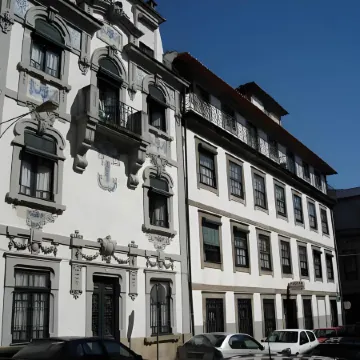 A Portuguesa Guest House Отели рядом с достопримечательностью «Церковь кармелитов»