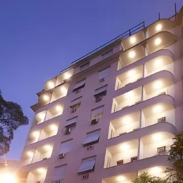B&B Hotel Santos Dumont Отели рядом с достопримечательностью «Эскадариа Селарон»