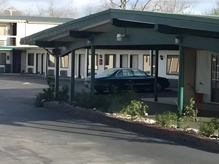 Cassville Budget Inn