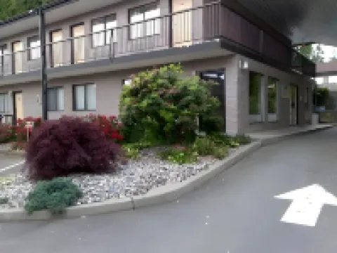 Langley Hwy Hotel Hotels in Langley Township