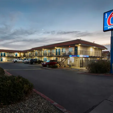 Motel 6 Albuquerque, NM - Carlisle