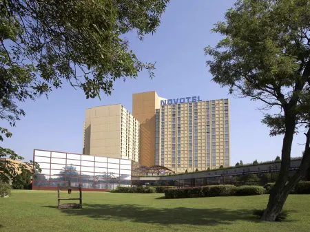 Novotel Budapest City Отели рядом с достопримечательностью «Petofi Literary Museum (Petofi Irodalmi Muzeum)»