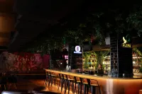 Cenneys Gateway - Pride of Salem - bar