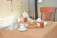 Grand Hotel Americano Hotels in Machala
