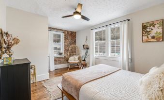 Riverside Trade Retreat AvantStay Industrial-Chic Near Downtown Asheville