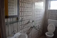 The Imperial Hotel Hotels in Сипаайжала