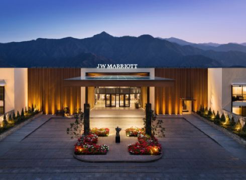 JW Marriott Mussoorie Walnut Grove Resort & Spa