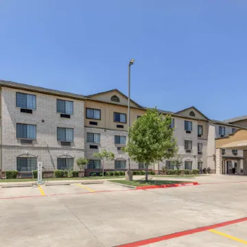 Best Western Plus Mansfield Inn Suites