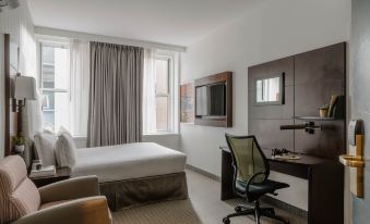 Club Quarters Hotel in Boston