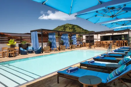 Hotel Cerro, Autograph Collection Отели рядом с достопримечательностью «Государственный университет Калифорния Политекник»