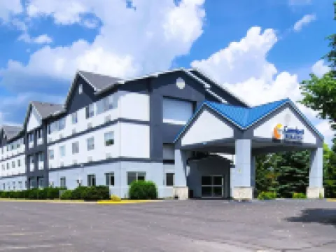 Comfort Inn & Suites Liverpool - Syracuse Hotel di Clay