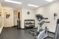 Quality Inn Airport - salle de sport