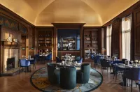 InterContinental Hotels CHANTILLY CHATEAU MONT ROYAL by IHG - バー