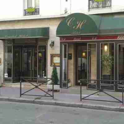 Crystal Hôtel Hotel Exterior