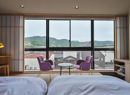 Ureshino Onsen Yoshidaya Uchiroji Hondori