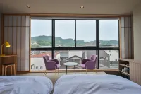 Ureshino Onsen Yoshidaya Uchiroji Hondori Hotel a 