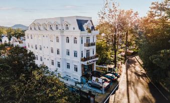 Be U Hotel City View