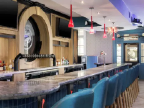 蒙特佩利爾首府廣場酒店，希爾頓啟繽精選 華盛頓縣酒店