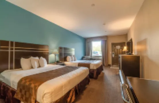 Moulton Inn &  Suites by OYO Near Shiner TX