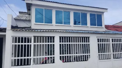 Beach Paradise Apartments Hotel di 