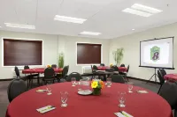 Super 8 by Wyndham Red Lake ON Hotels in Red Lake