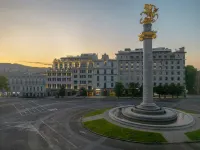 كورت يارد باي ماريوت تبليسي Hotels near ميدان الحرية