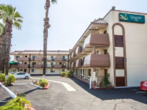 Quality Inn San Diego I-5 Naval Base Hotels near San Diego Convention Center