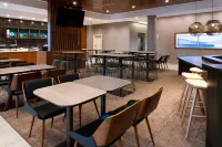 SpringHill Suites Kansas City Northeast - parking