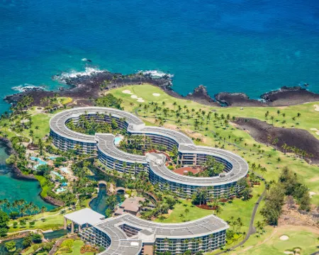 ヒルトン グランド バケーションズ クラブ オーシャン タワー ワイコロア ビレッジ ハワイ島のホテル