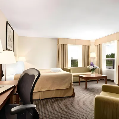Quality Inn Hotels near North Bay