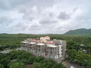 サロヴァール ポーティコ ギル