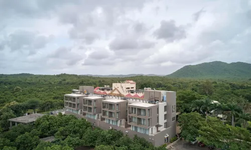 Sarovar Portico Sasangir