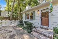 NO CLEANING FEE! - Longer Stay Discounts! Backyard Chickens! Hotels near Aspen Center