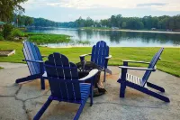 Luxurious large 3bd/2ba Home with Dock with beautiful sunset views