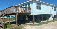Amazing Sunsets at The Villa at Copano Cove. Cozy. Close to a lot  F-U-N !!!