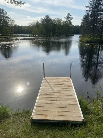 “Otter Getaway”Cozy Damariscotta Lake Year Round Cottage