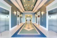 Beautiful condo at Boardwalk Beach Resort with a restaurant & heated pool