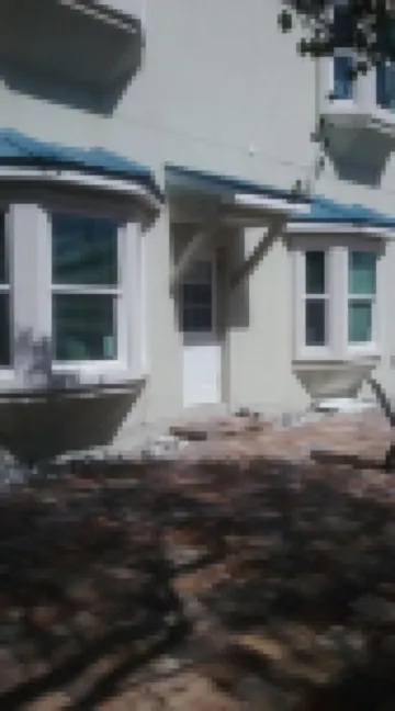 1ST STREET RETREAT UPDATED DOG FRIENDLY APARTMENT WITH FENCED IN YARD!!