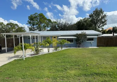Pet Friendly Vacation Hideaway in Lake Placid Florida 레이크 준 공원 주변 호텔