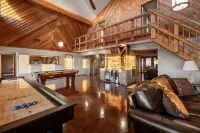 Cozy Cabin in Mentone -  Incredible Views - Swimming Pool - Hot Tub