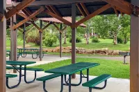 Mountain Studio - luxury finishes in upscale neighborhood, e-bikes included!
