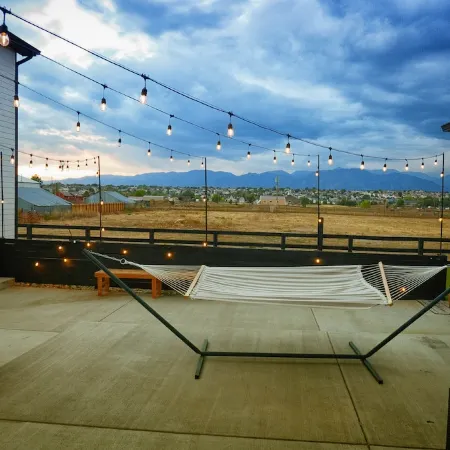 ♥︎Romantic Retreat♥︎Boutique Apt/Hot tub/Fire Pit